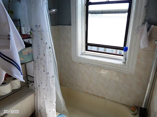 Rented by Citi Habitats | media 7