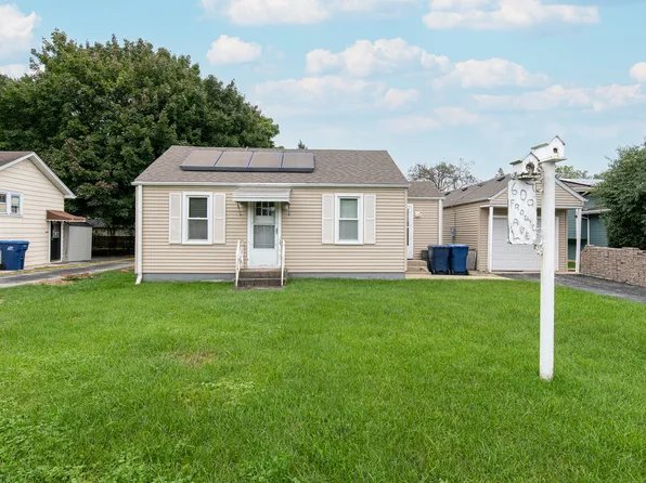 609 N Frolic Ave, Waukegan, IL 60085