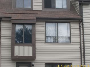 9836 Brookridge Ct, Montgomery Village, MD 20886