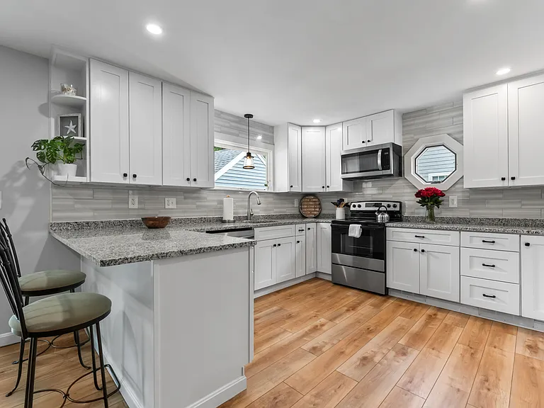 247 Berwick Rd — Photo 9