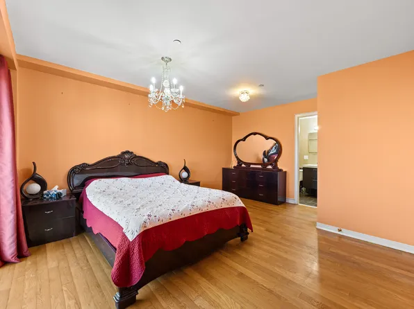 3047 Brighton 6th Street image 2 of 30