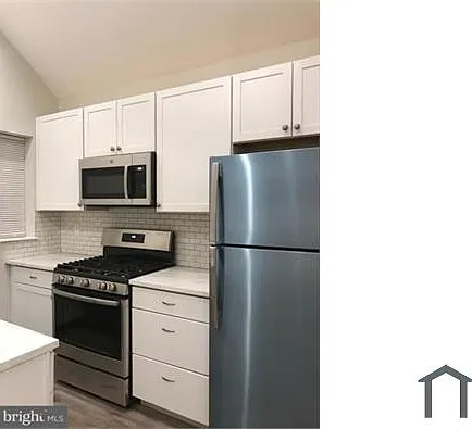 2 bed, 750 sqft, $1,500 — Photo 4
