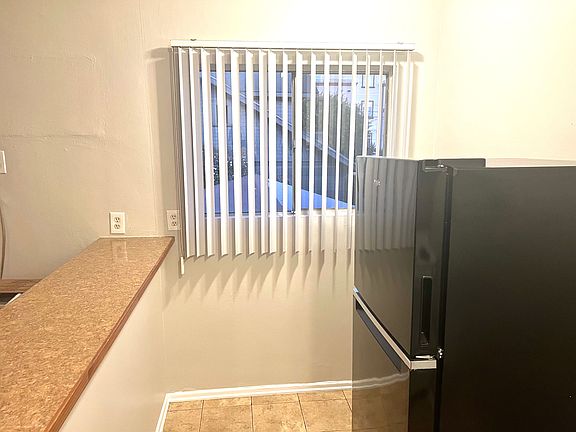 3rd image of 4611 La Mirada Ave APT 44