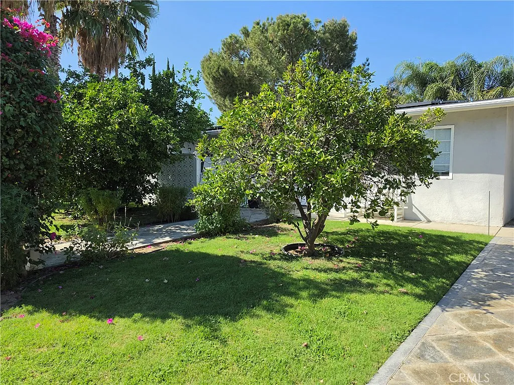 3 bed, 1700 sqft, $4,200 — Photo 2