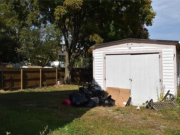 3rd image of 519 2nd St