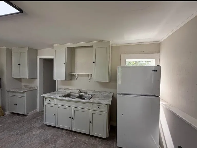 607 Reid St — Photo 3