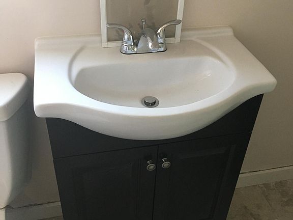 Bathroom sink