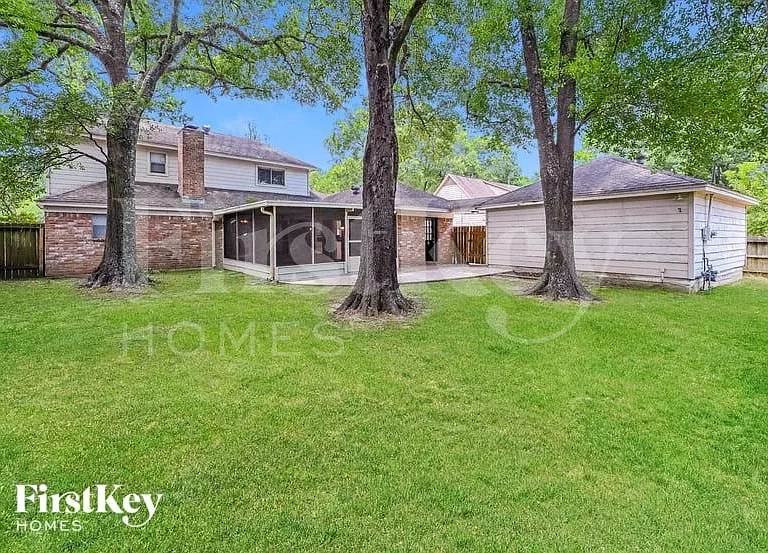 16010 Pebble Bend Dr — Photo 15
