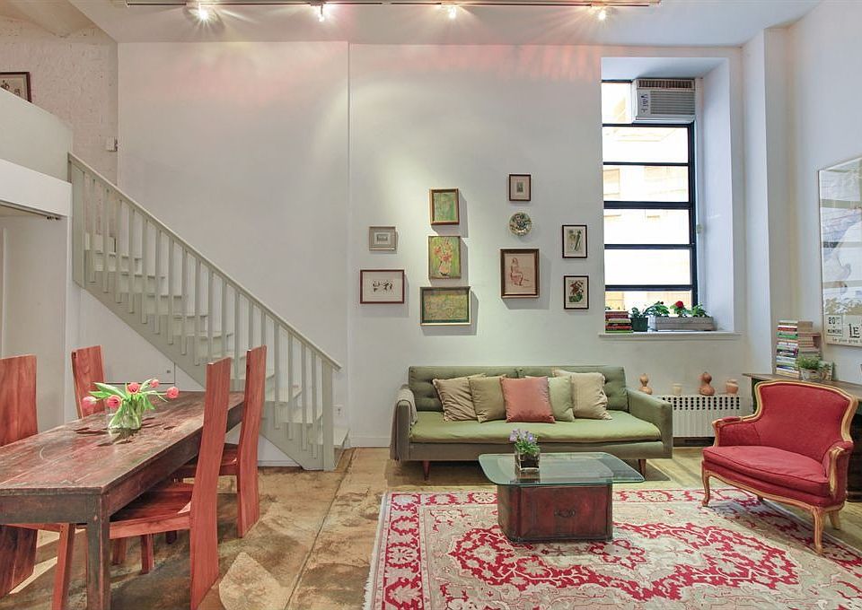 1st image of 720 Greenwich St #1M