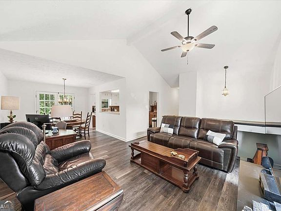 3rd image of 2561 Ripple Way