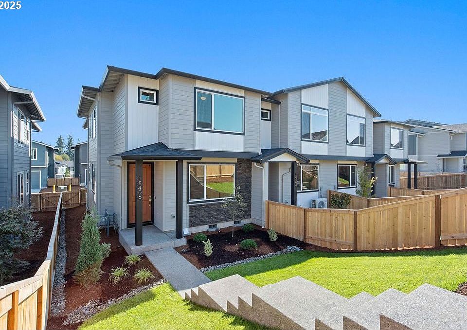 1st image of 18406 NE 43rd Pl Lot 207