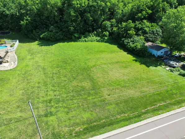 1227 E Amelia St, Cassville, WI 53806