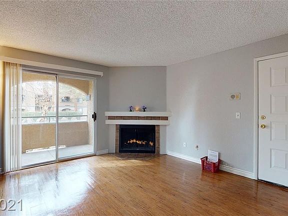 4th image of 221 Mission Catalina Ln APT 206