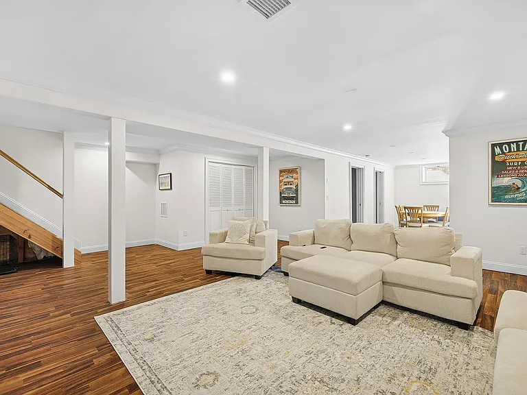 4 Bayberry Rd — Photo 26