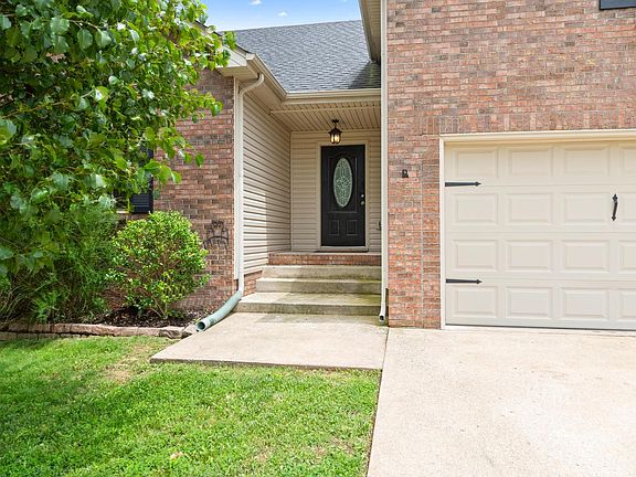 2nd image of 2561 Centerstone Cir