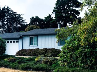 745 10th St SE, Bandon, OR