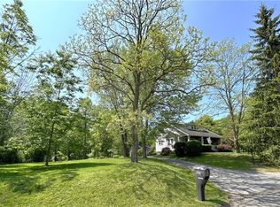 8479 Wilson Mills Rd, Chesterland, OH 44026