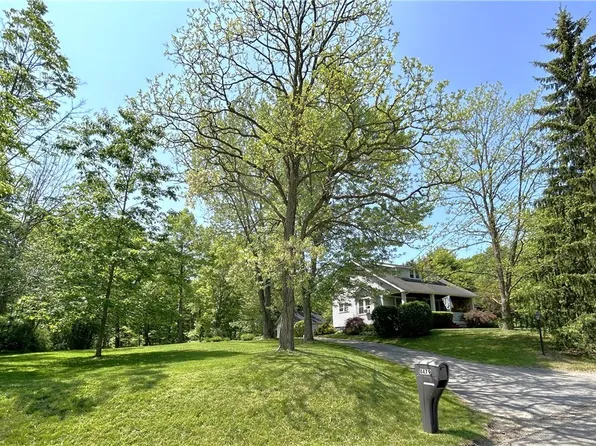 8479 Wilson Mills Rd, Chesterland, OH 44026