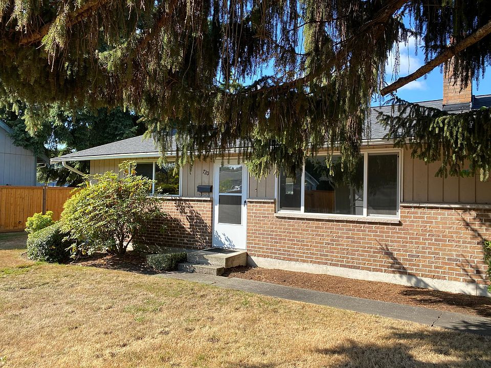 1st image of 720 16th St SE