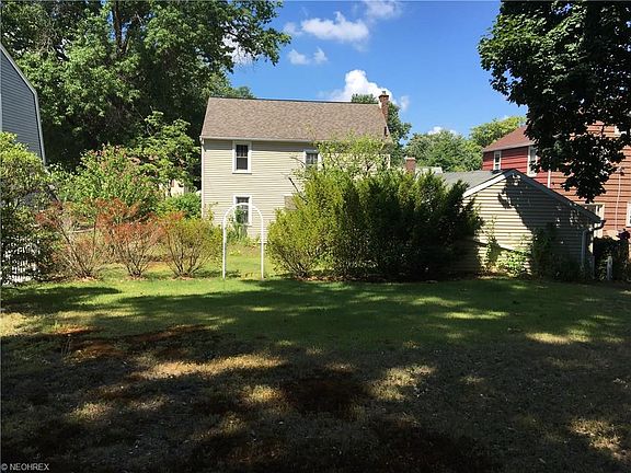 2nd image of 181 Baird Ave
