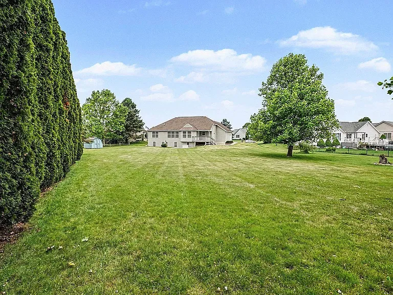 19282 Yoder Dr — Photo 15