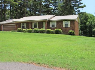 17083 Lakewood Dr, Dexter, MO 63841