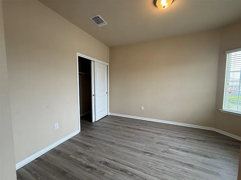503 Libani Ln — Photo 5