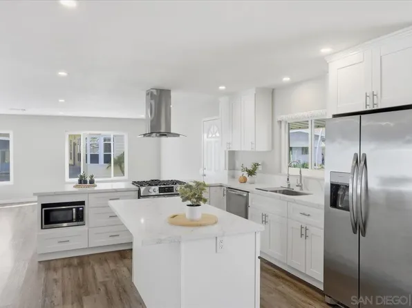 7023 San Bartolo St #41, Carlsbad, CA 92011