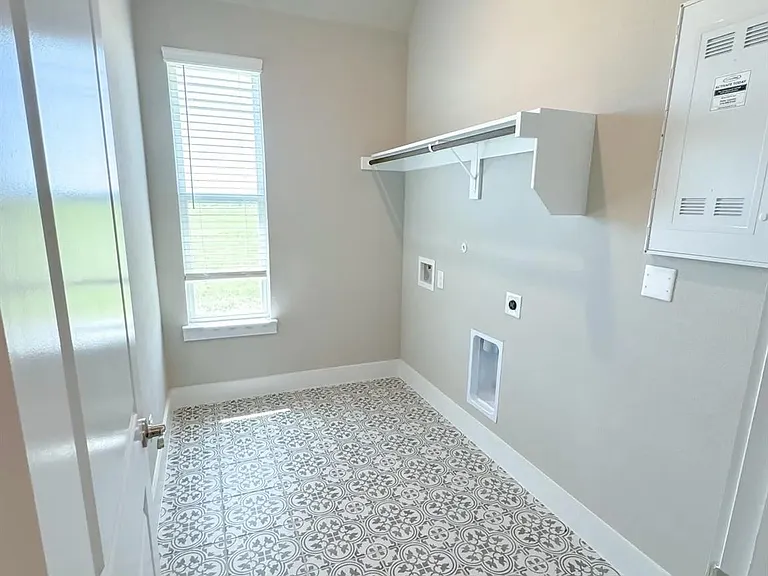 9625 Westchester Ln — Photo 17