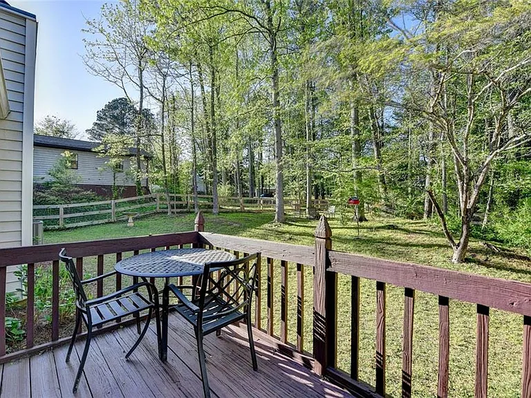 1132 Owen Cir — Photo 23