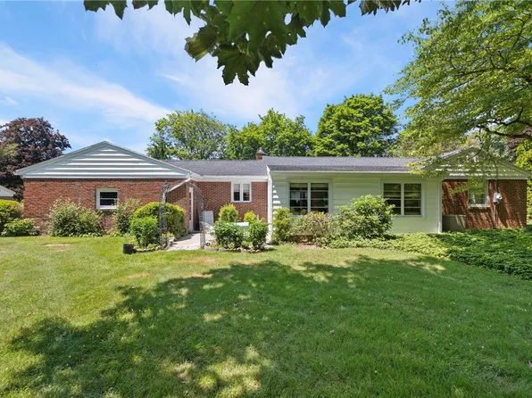 112 Washington Rd, Pittsford, NY 14534