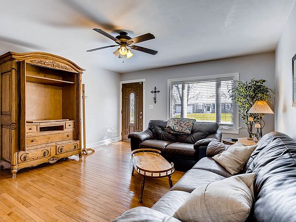 5th image of 2946 Forest Glen Pkwy