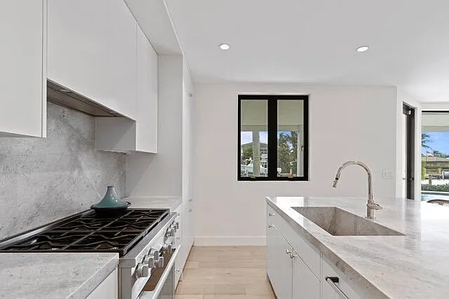 21 Duke Dr — Photo 4