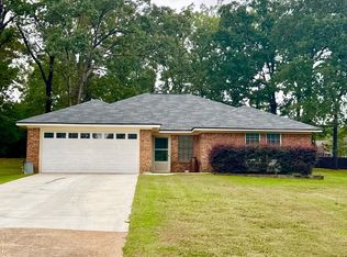 349 Angie Cir, Benton, LA 71006