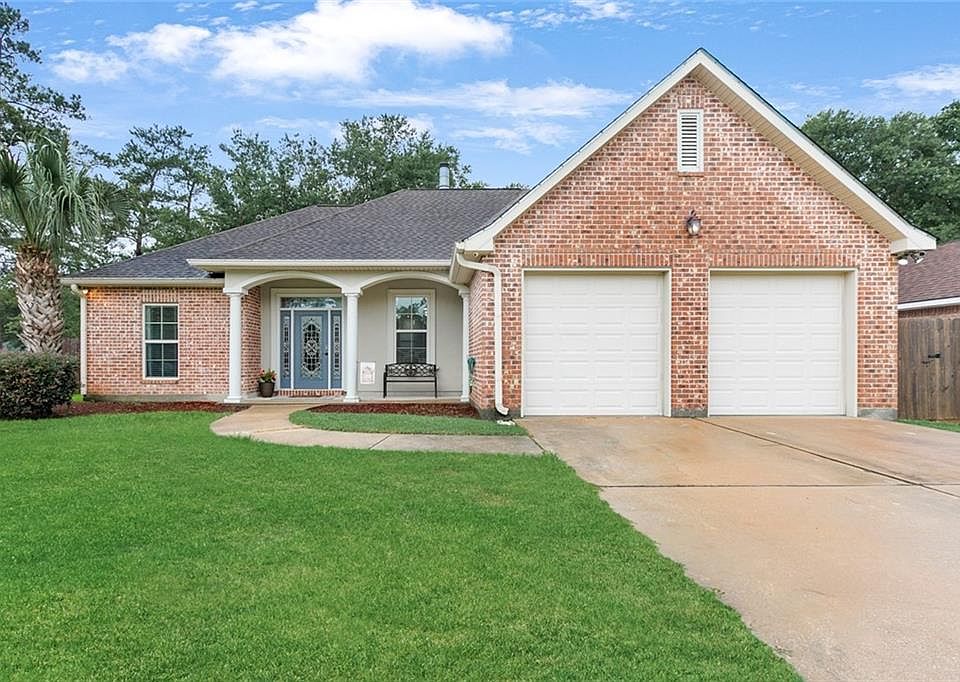 1st image of 801 N Lake Caddo Ct