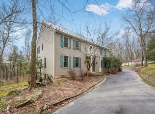 76 Kings Hwy, Long Valley, NJ 07853