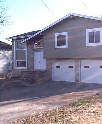 2nd image of 918 Kenny Way Dr
