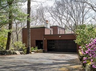 26 Dewey Rd, Lexington, MA 02420