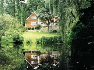 33 Bear Hill Rd, Merrimac, MA 01860