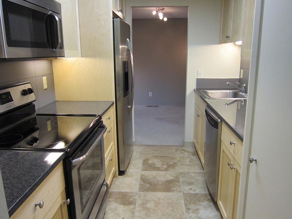 1st image of 9900 NE 124th St APT 1303