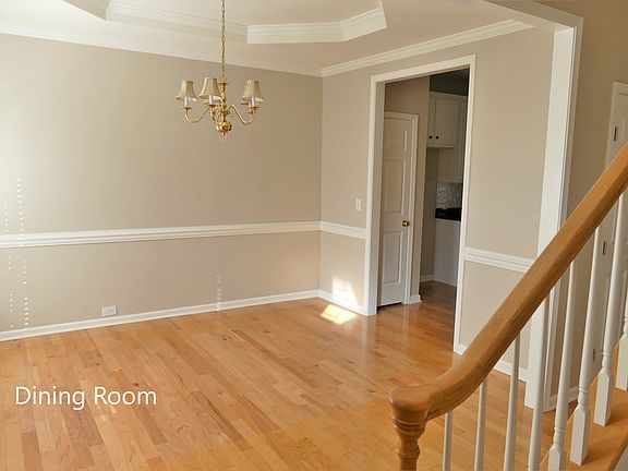 4th image of 319 Majesty Ct