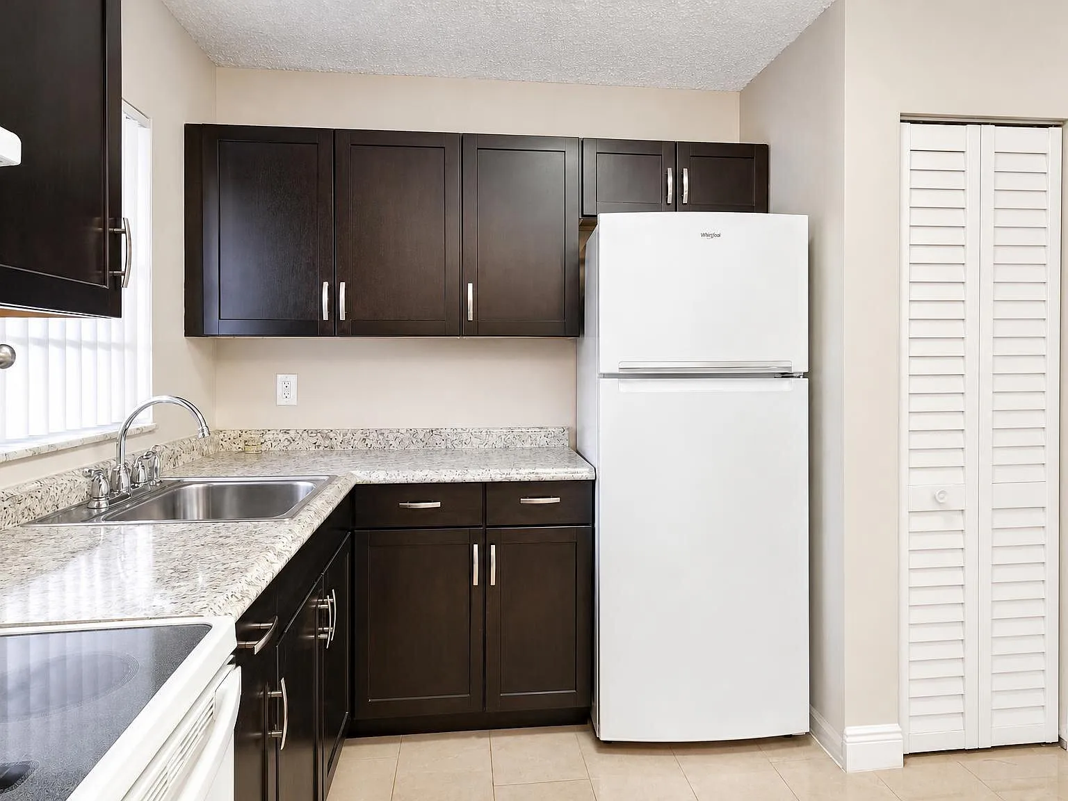 2 bed, 1.0 bath, 630 sqft, $1,750 — Photo 3