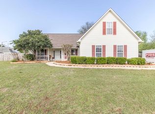 101 Spring Chase Cir, Kathleen, GA 31047