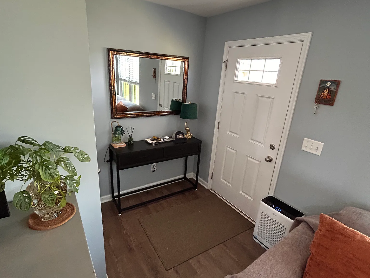 3 bed, 2.5 bath, 1308 sqft, $2,000 — Photo 3