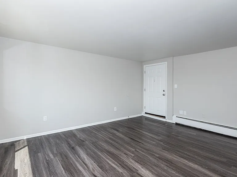 Dexter Street Apartments — Photo 47