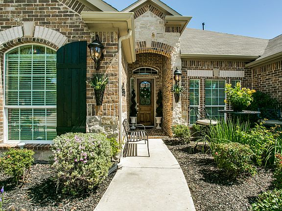 3rd image of 13222 Weeping Willow Dr