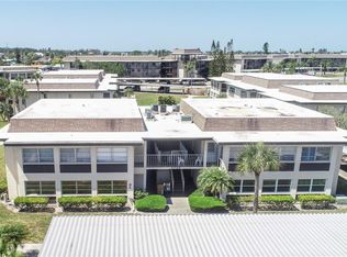 4726 Marine Pkwy APT 201, New Port Richey, FL 34652