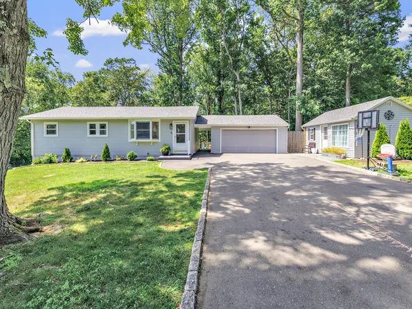 5 Treeland Road, Shelton, CT 06484