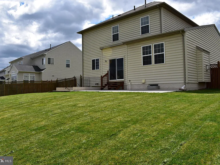 233 Morlyn Dr — Photo 33