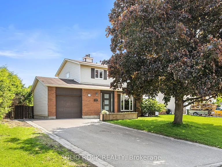 1631 Charbonneau St — Photo 3